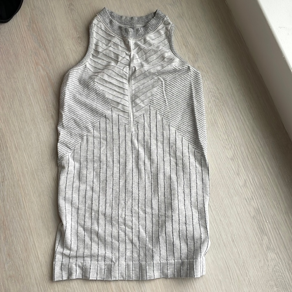 Athleta high neck tank top